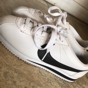 NIKE CORTEZ, never worn!!